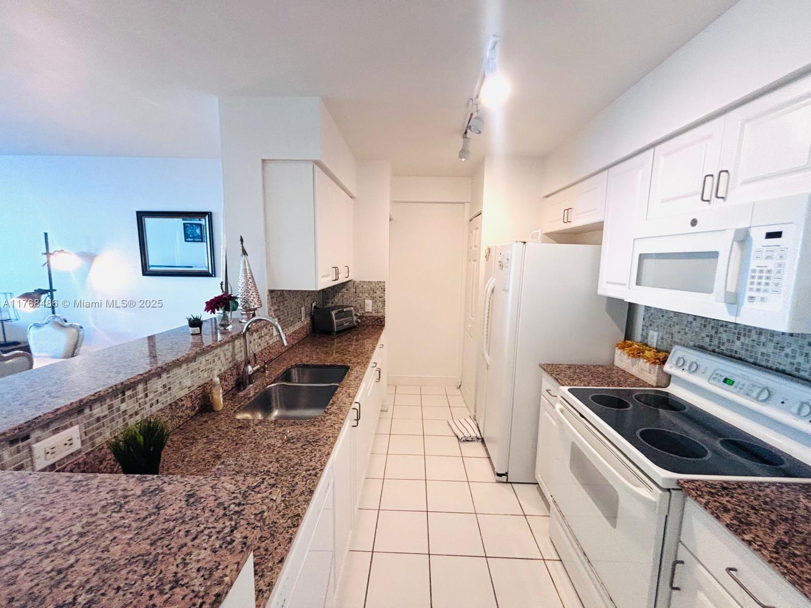 1155 Brickell Bay Dr # 1805