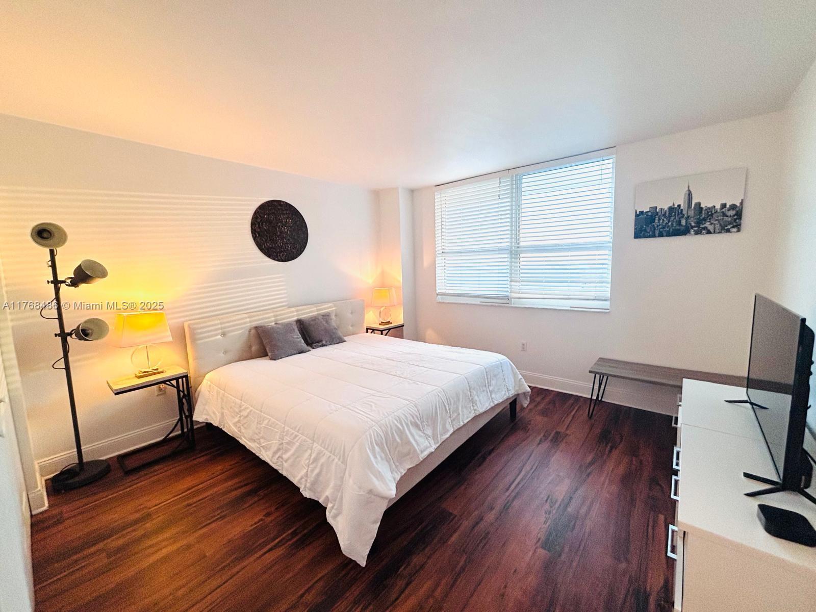 1155 Brickell Bay Dr # 1805