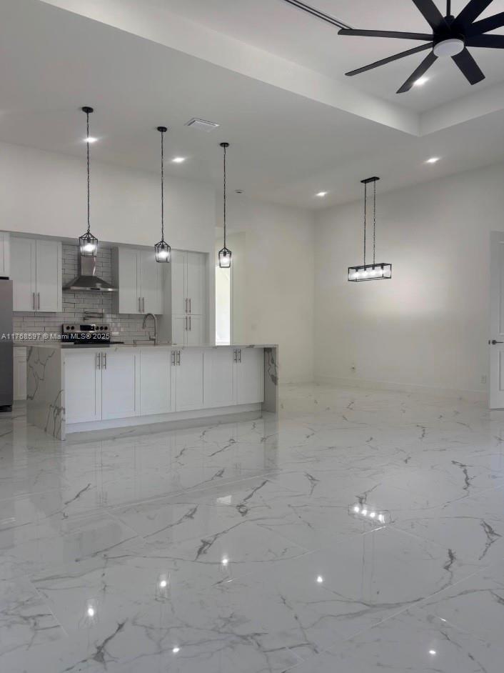 2717 NW 42nd Ave
