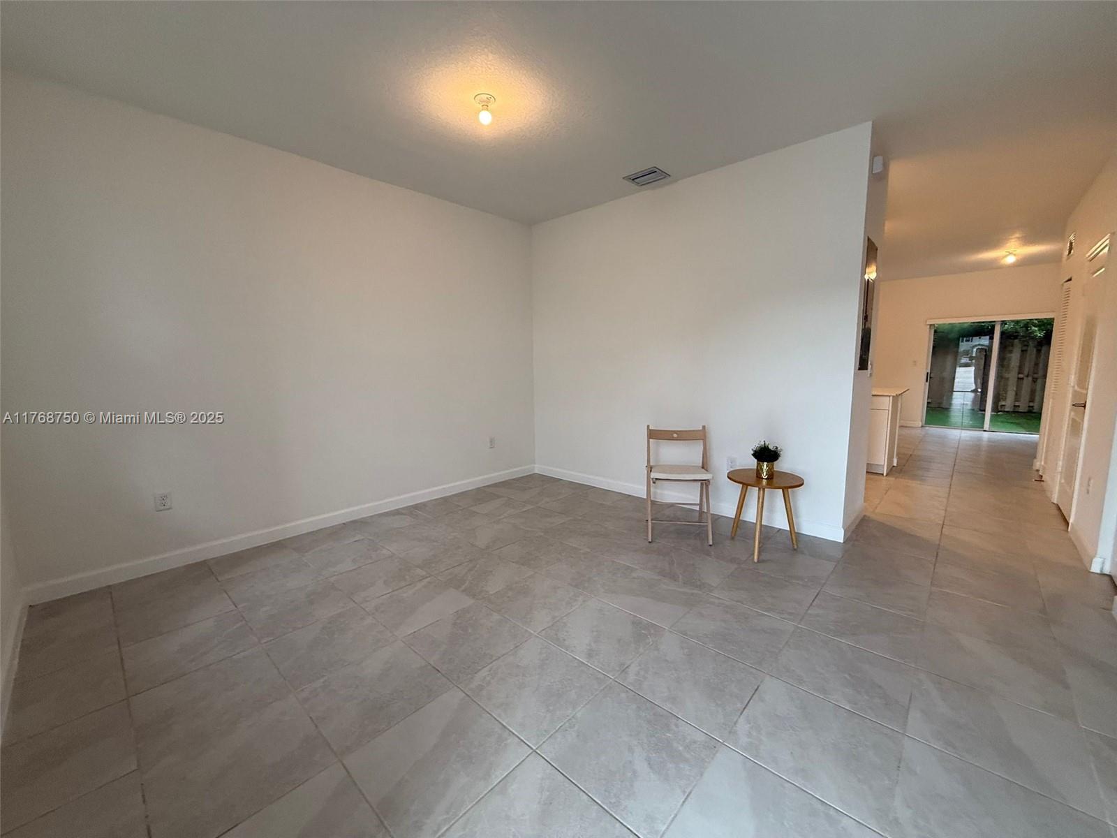 1655 SE 26th Rd Unit: .