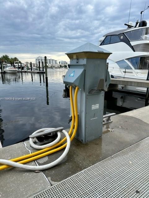 17111 Biscayne Blvd BS-10