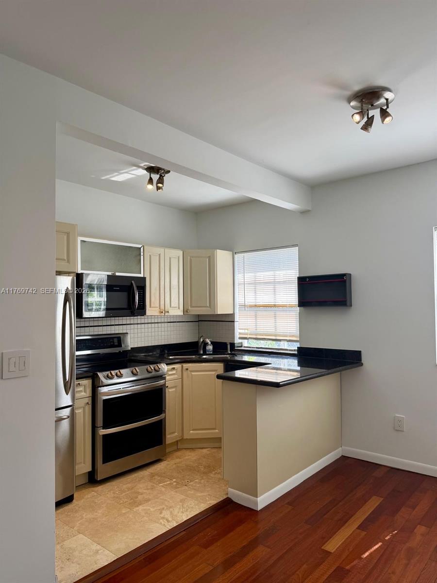 577 NE 62 STREET # 2