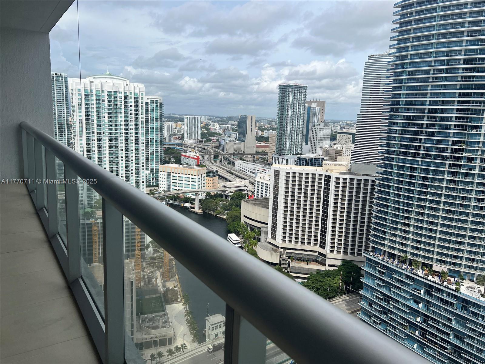 475 Brickell Ave # 3514
