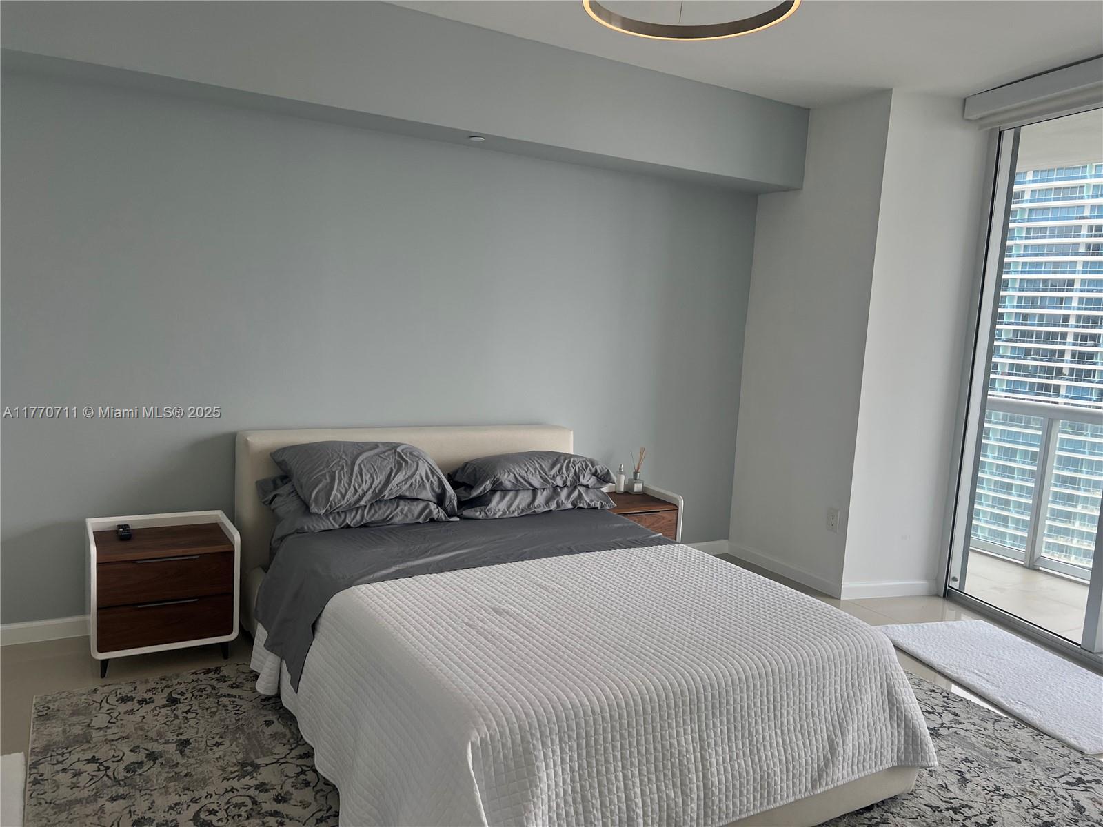 475 Brickell Ave # 3514