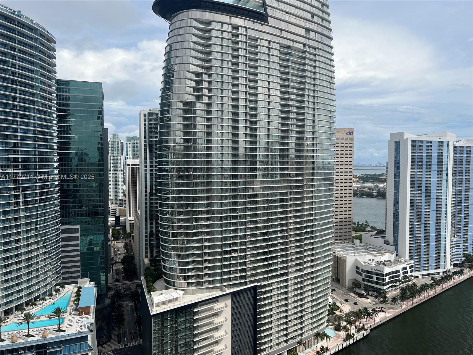 475 Brickell Ave # 3514