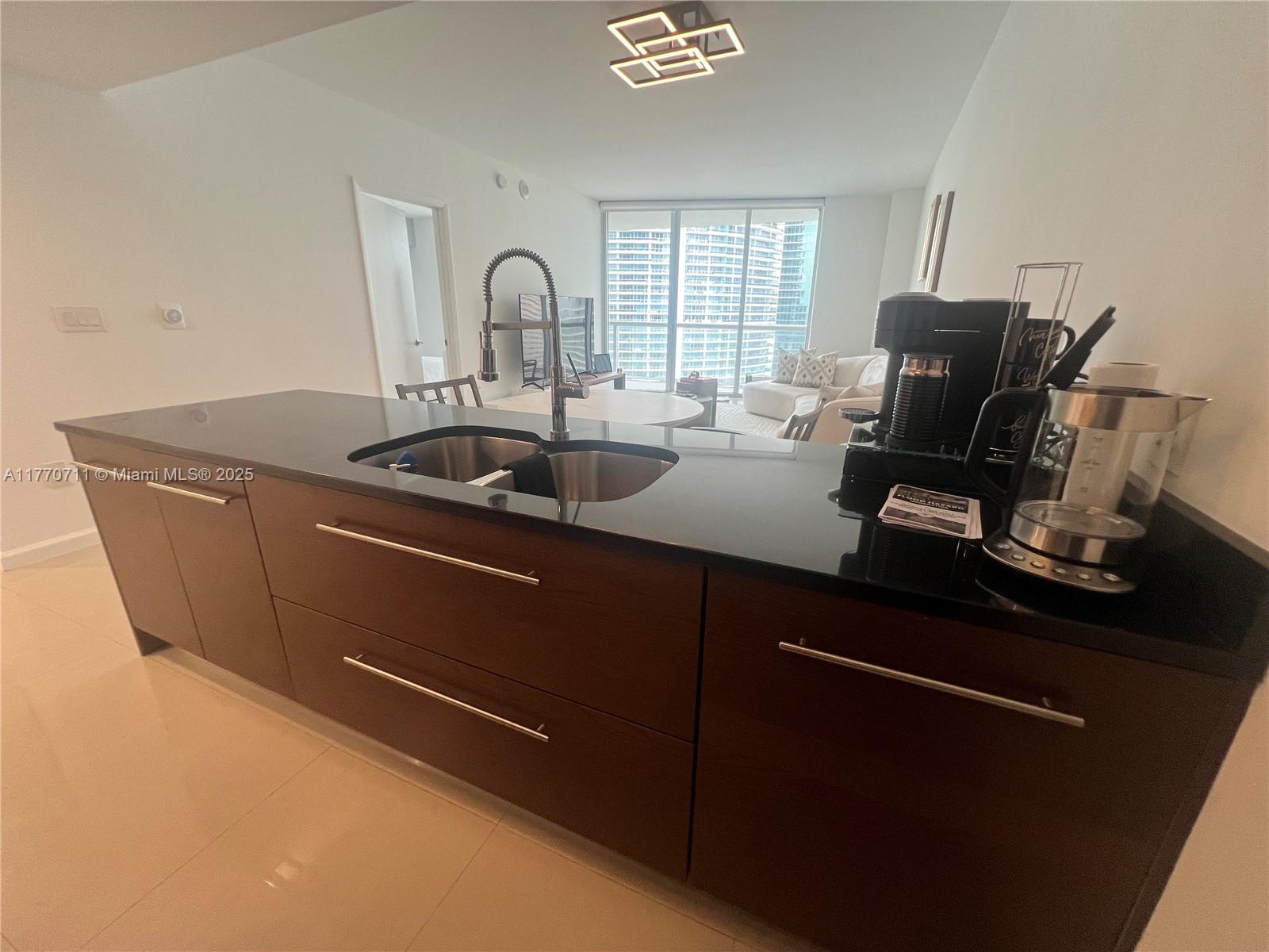 475 Brickell Ave # 3514
