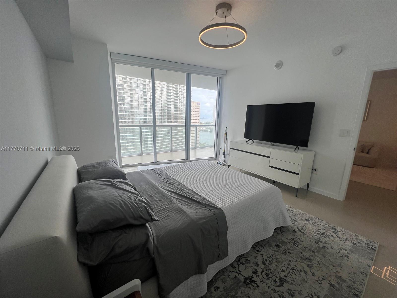 475 Brickell Ave # 3514