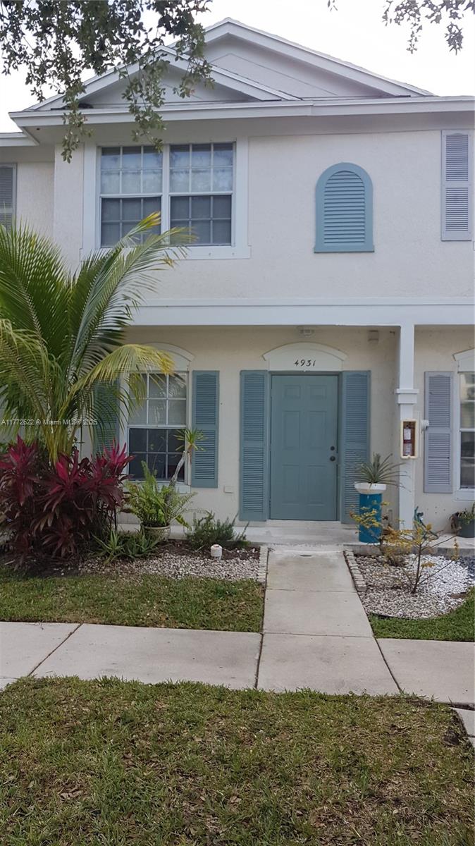 4931 SW 31st Ter # 102