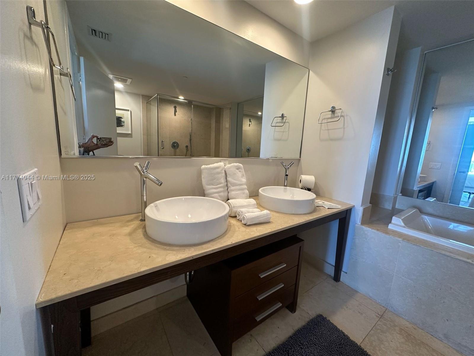 485 Brickell Ave # 4408