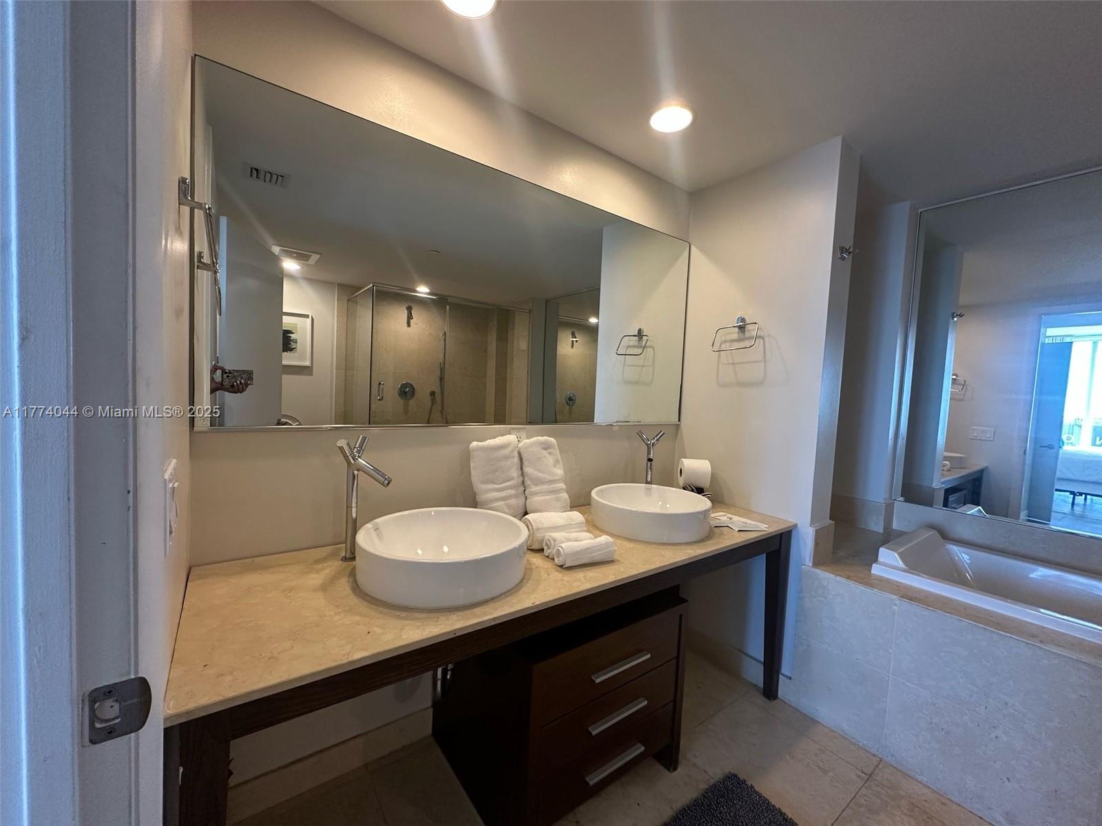 485 Brickell Ave # 4408