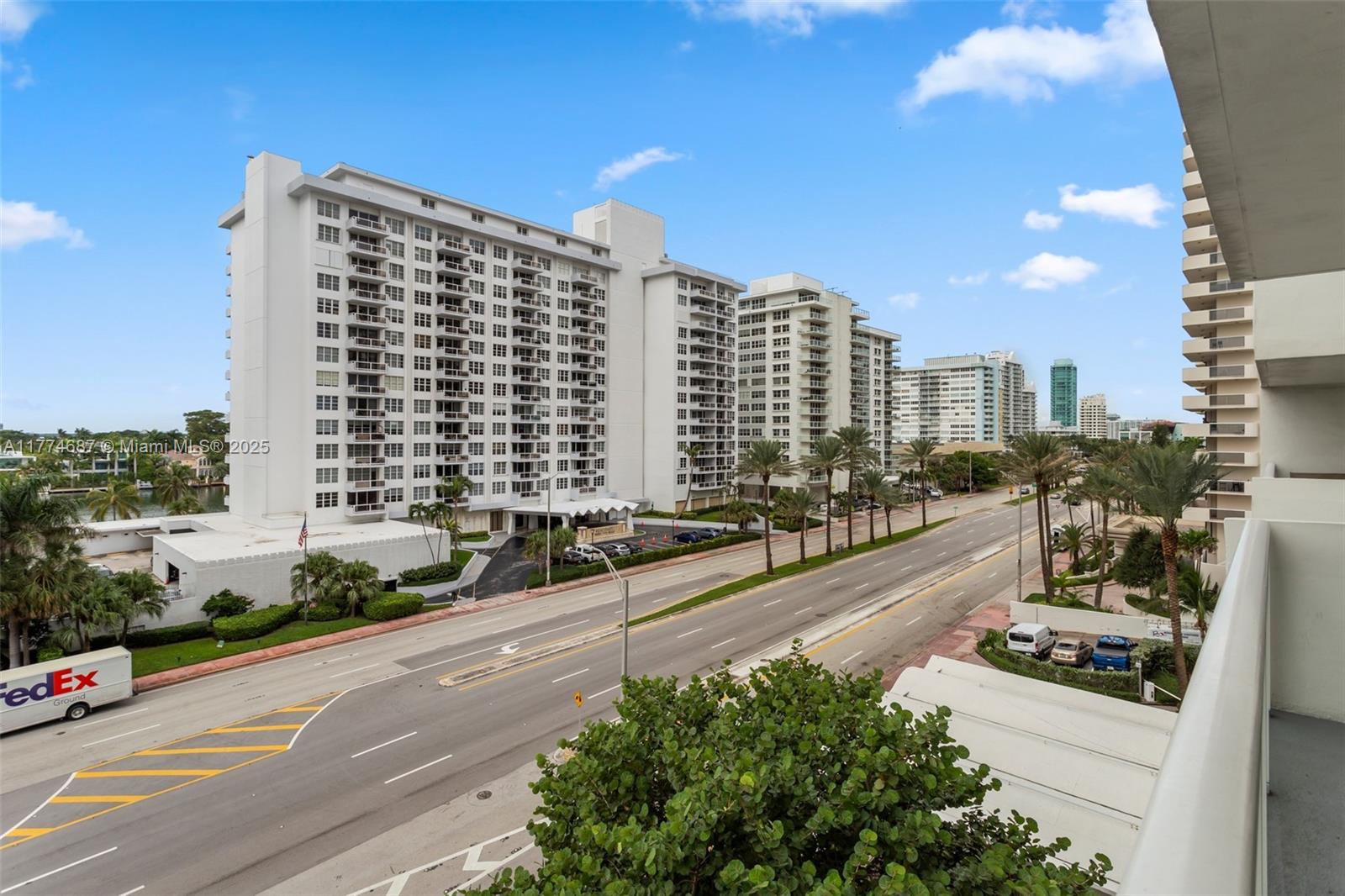 5701 Collins Ave # 503