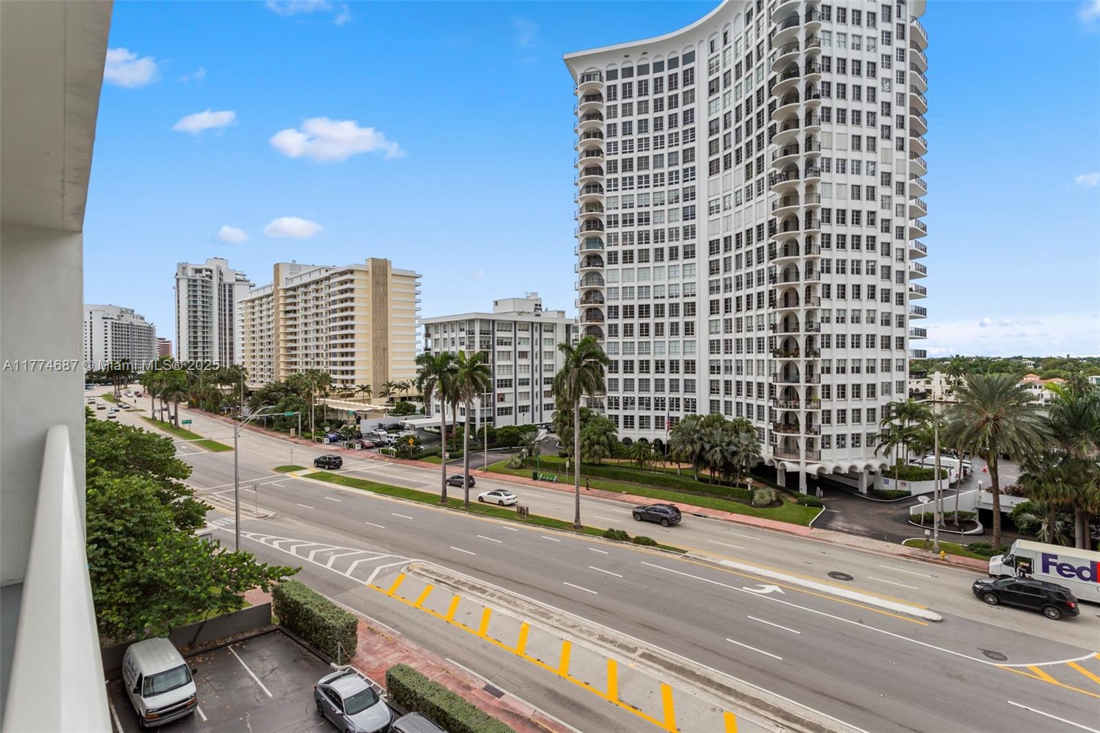 5701 Collins Ave # 503