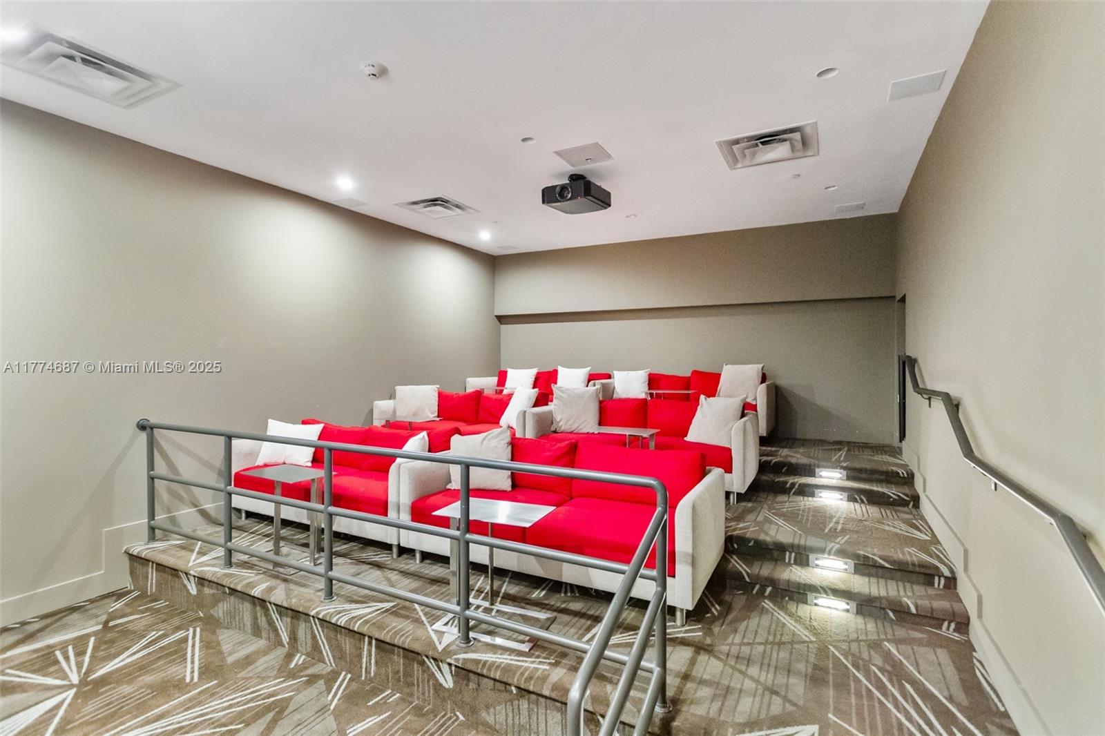 5701 Collins Ave # 503