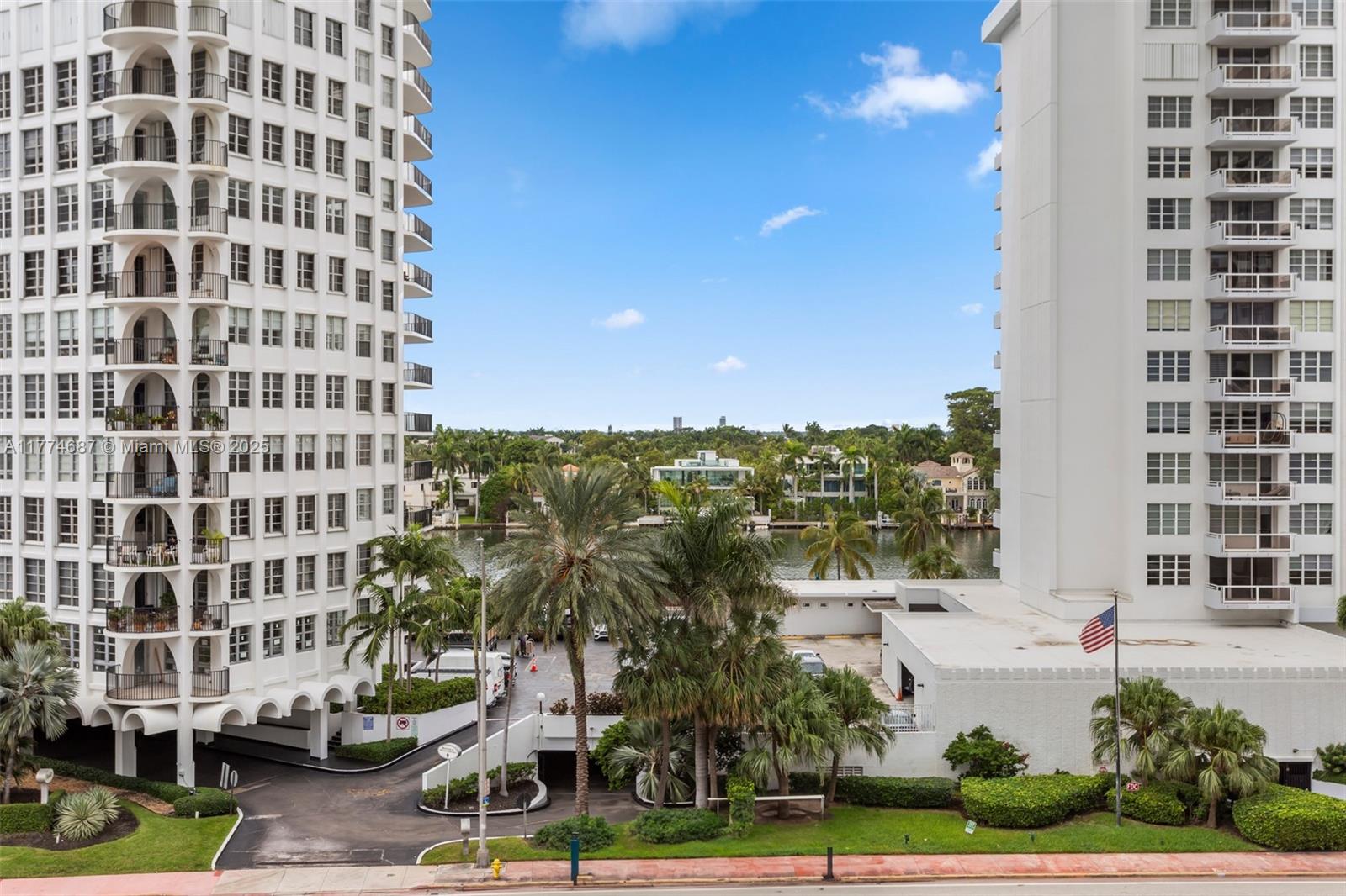 5701 Collins Ave # 503