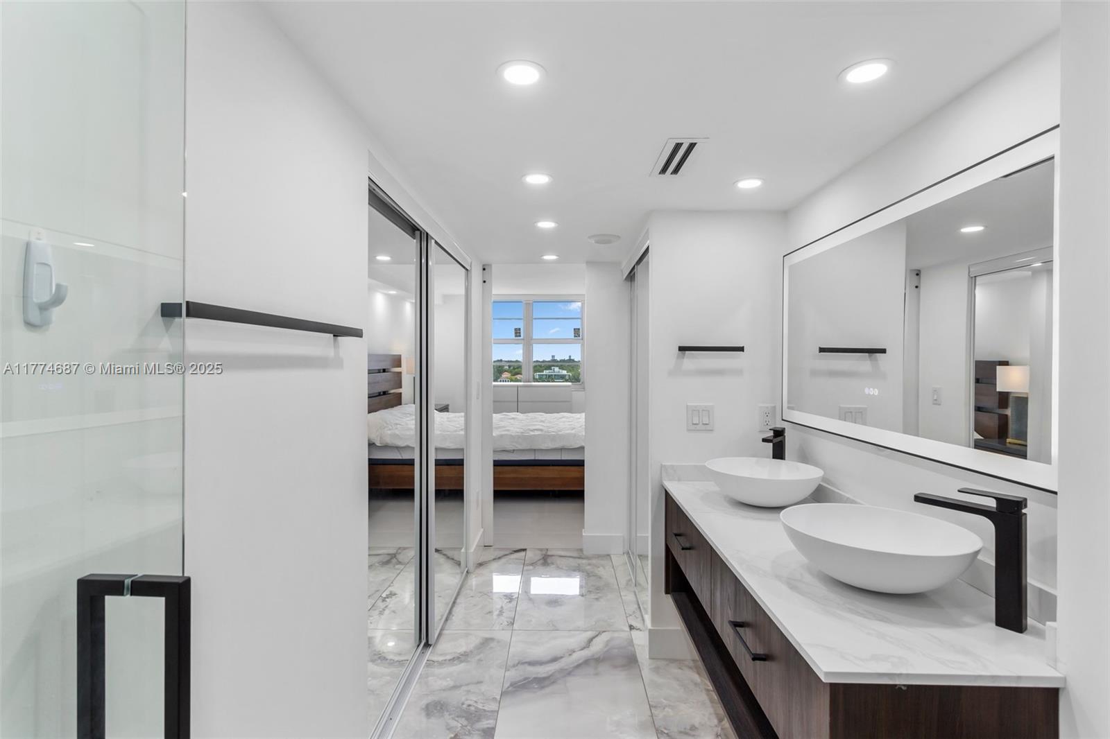 5701 Collins Ave # 503