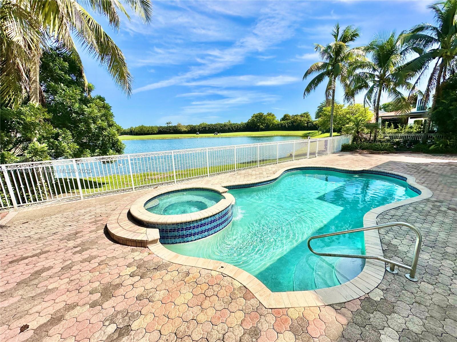 5023 NW 94th Doral Pl Unit: 5023