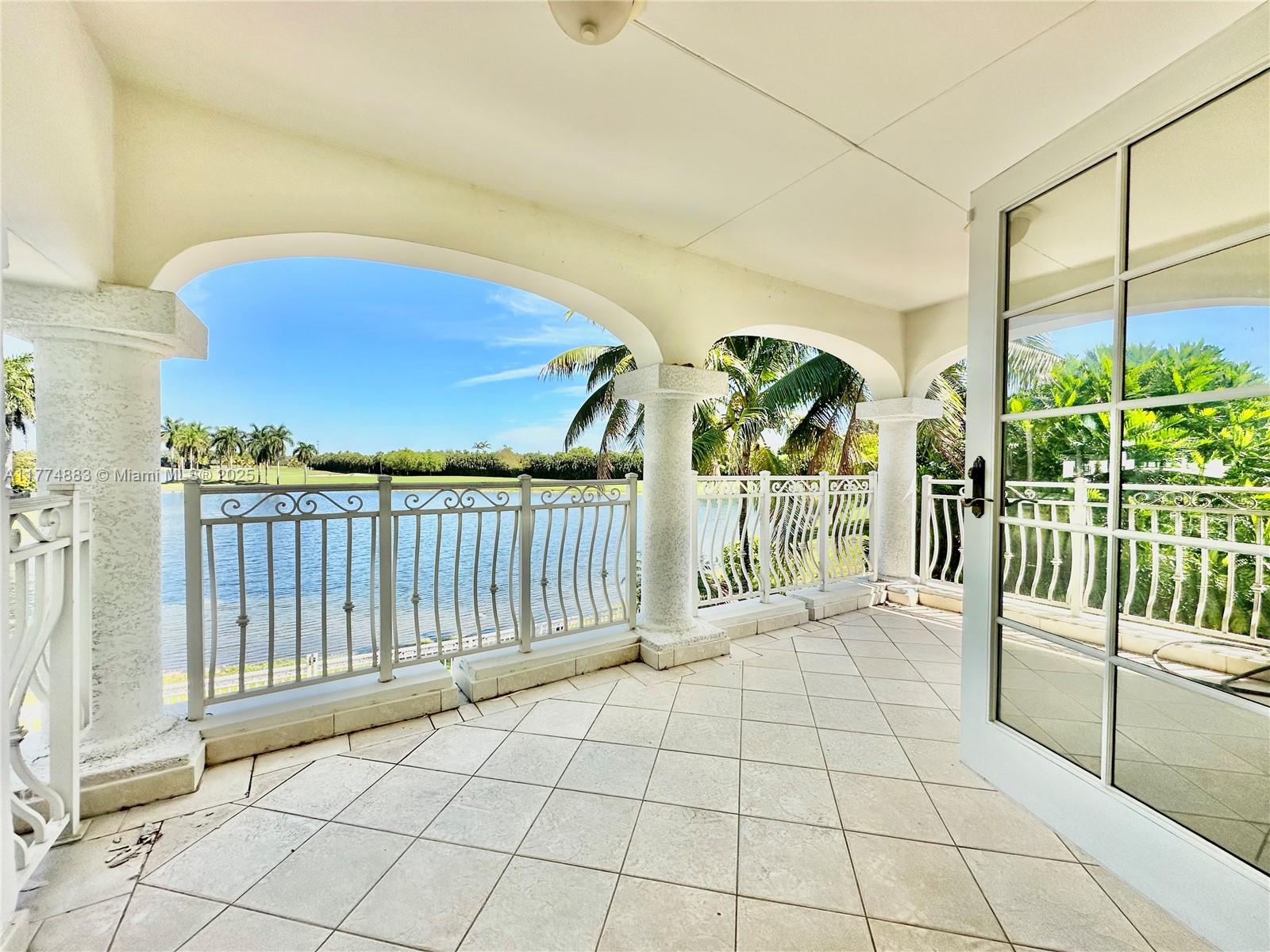 5023 NW 94th Doral Pl Unit: 5023