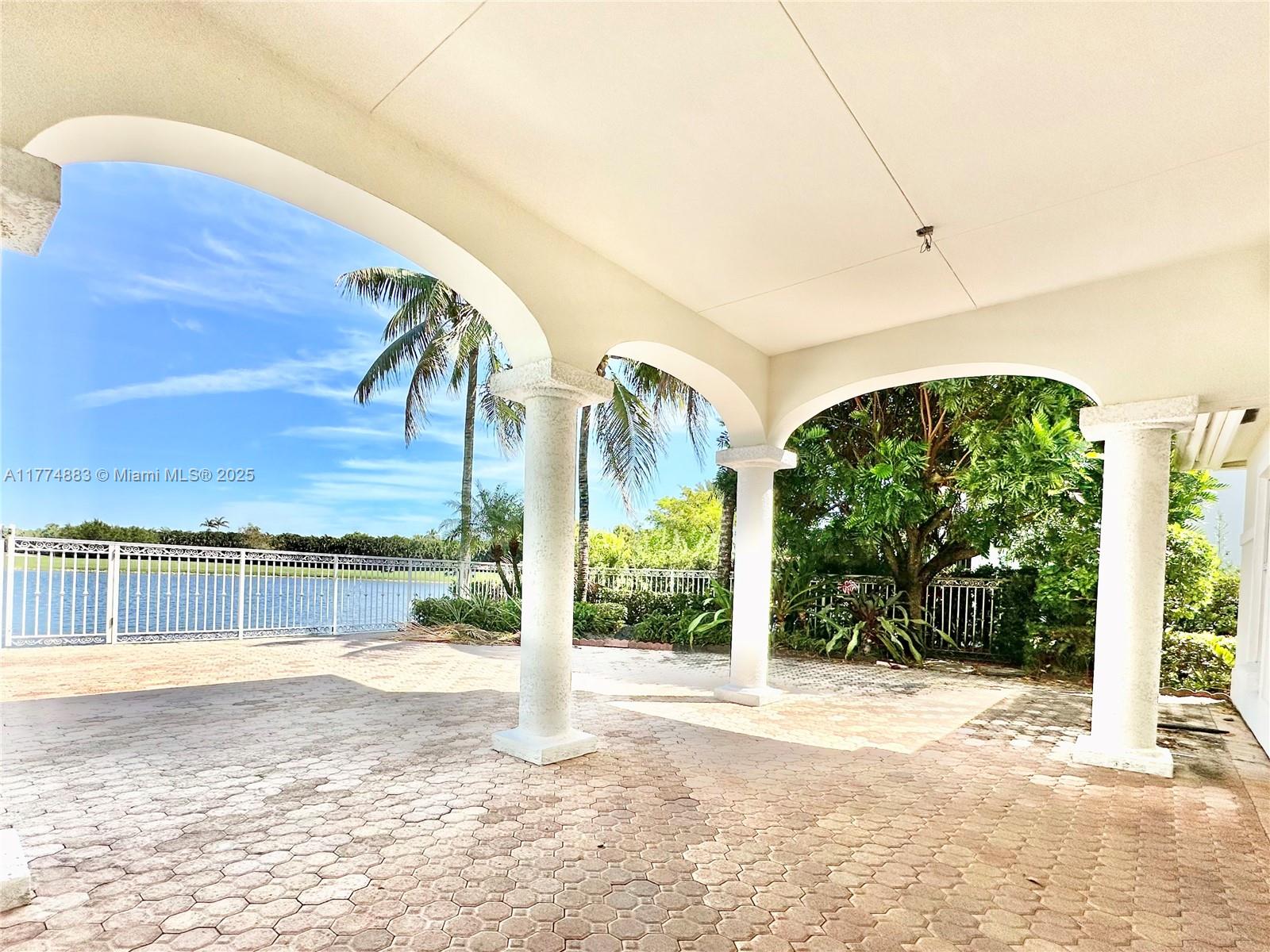 5023 NW 94th Doral Pl Unit: 5023