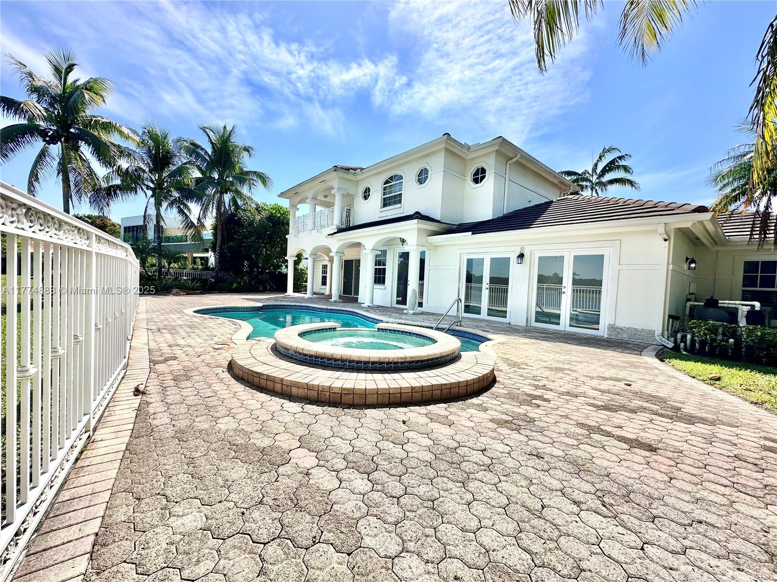 5023 NW 94th Doral Pl Unit: 5023