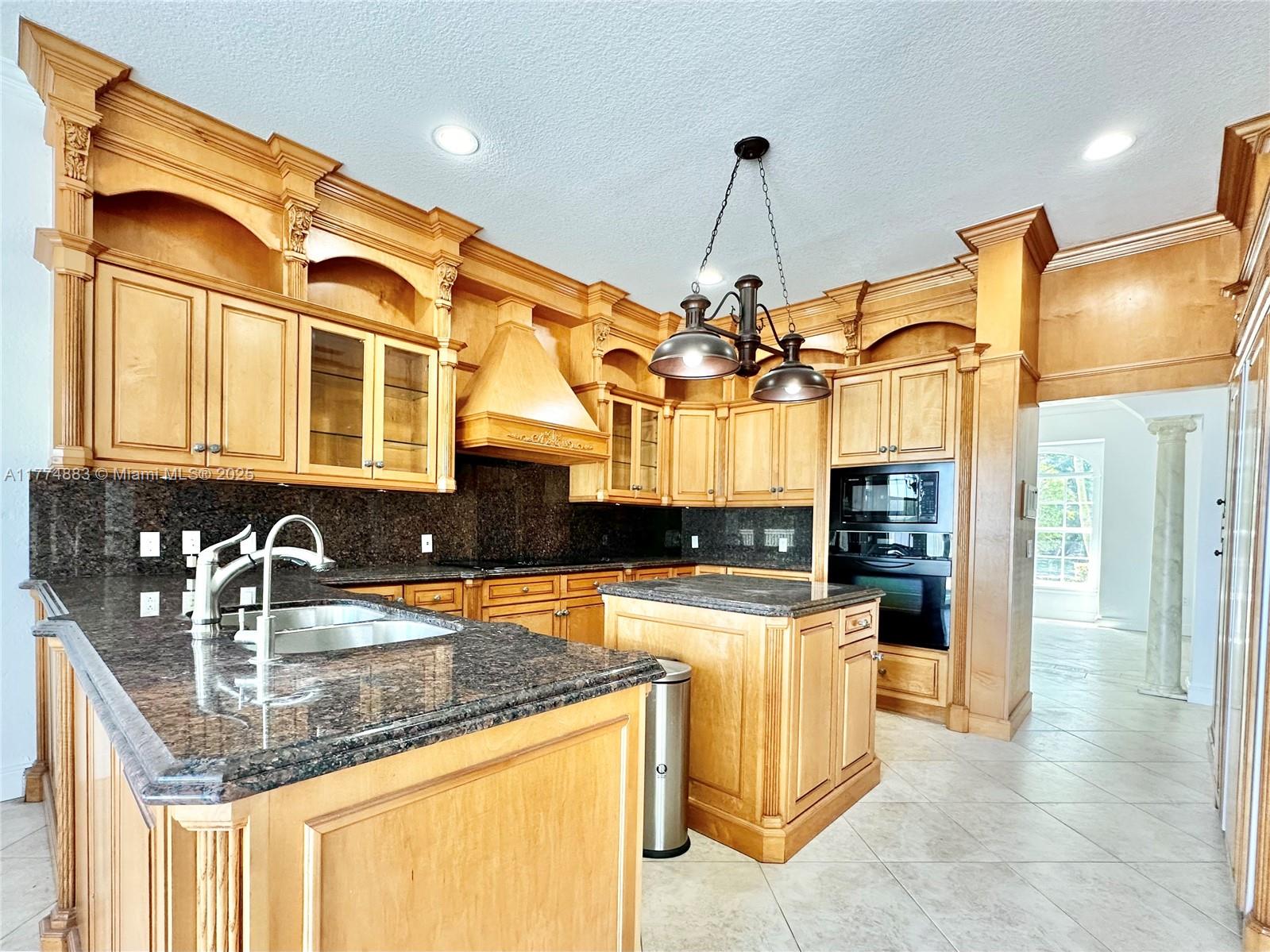 5023 NW 94th Doral Pl Unit: 5023