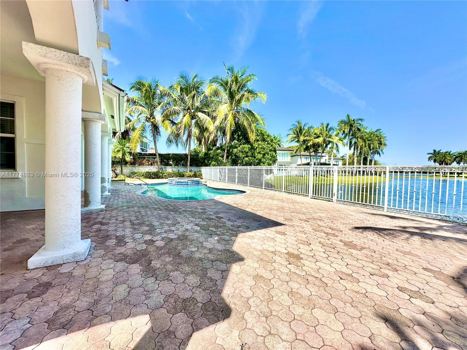 5023 NW 94th Doral Pl Unit: 5023