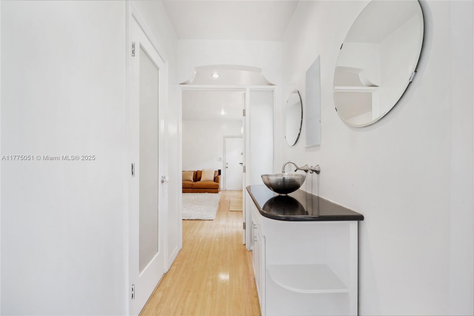 1572 Meridian Ave # 2