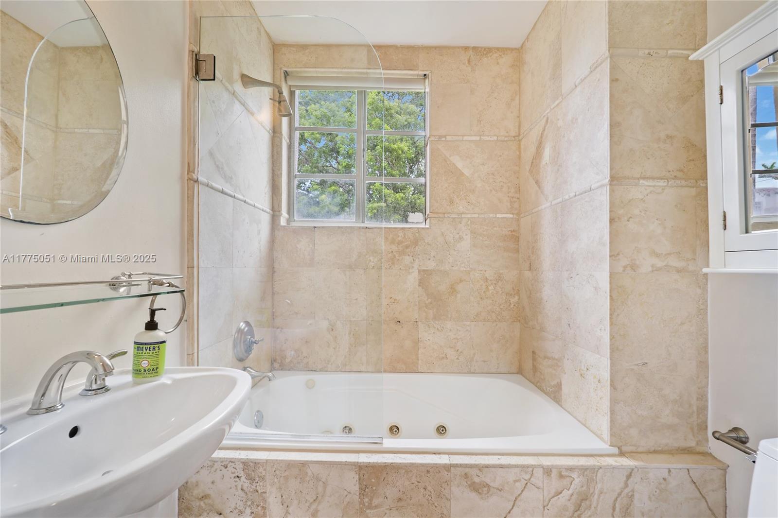 1572 Meridian Ave # 2
