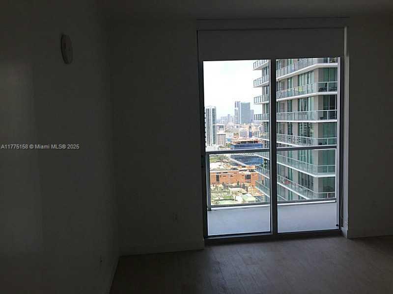 79 SW 12 ST Unit: 3511-S