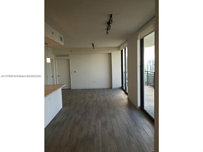 999 SW 1st Ave # 3003
