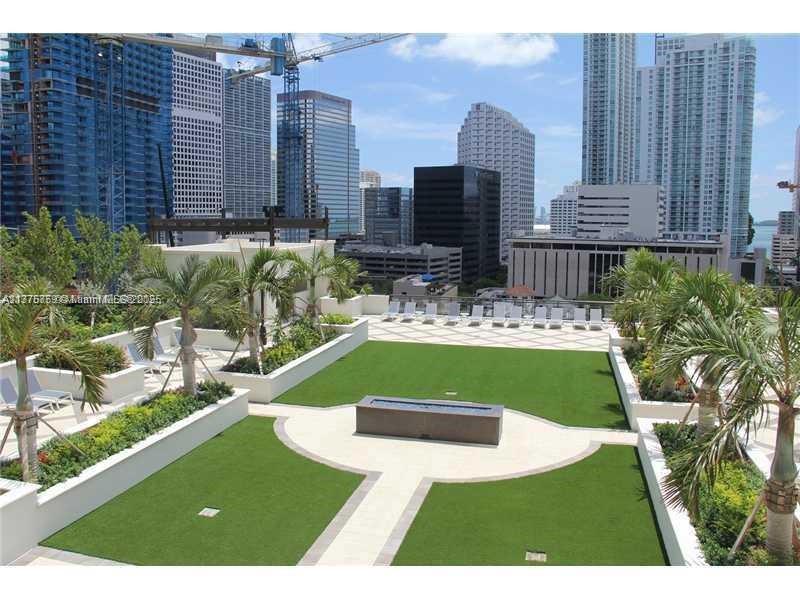 999 SW 1st Ave # 3003