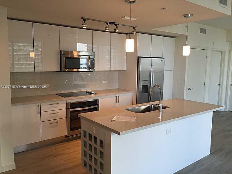 999 SW 1st Ave # 3003
