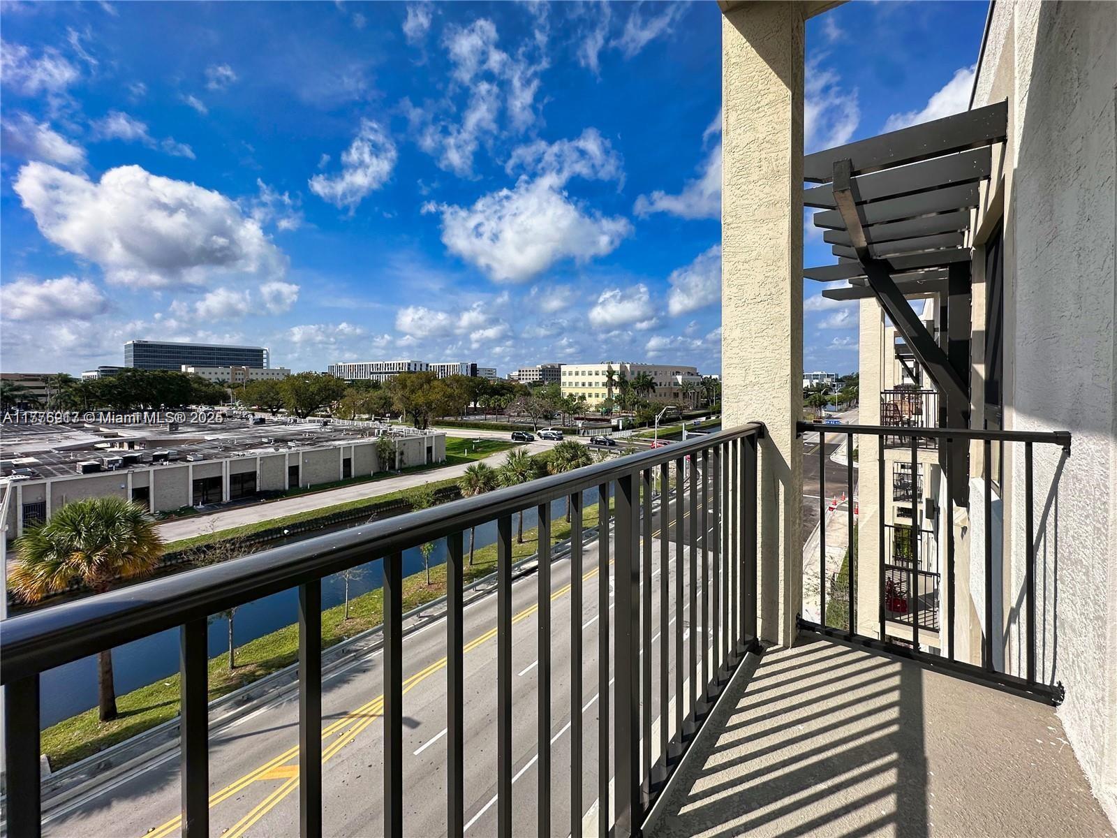 8167 NW 41st St # 410 Unit: E-410