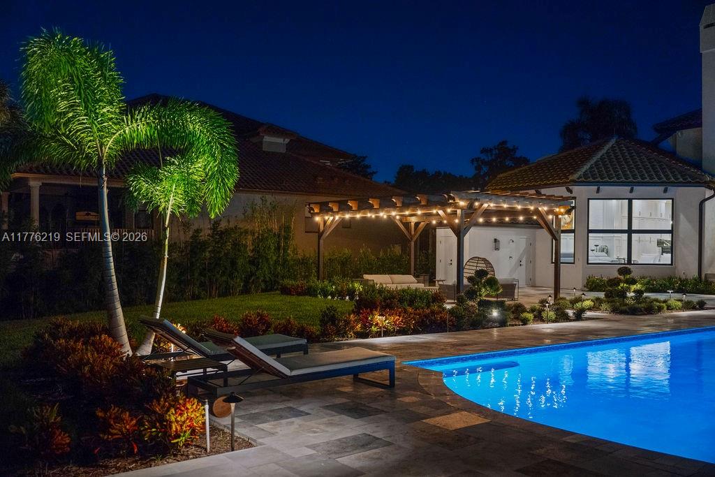 570 Manor Rd, Maitland