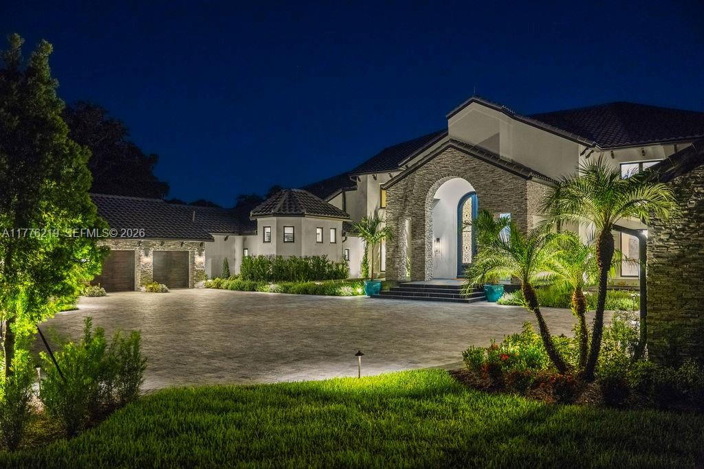 570 Manor Rd, Maitland
