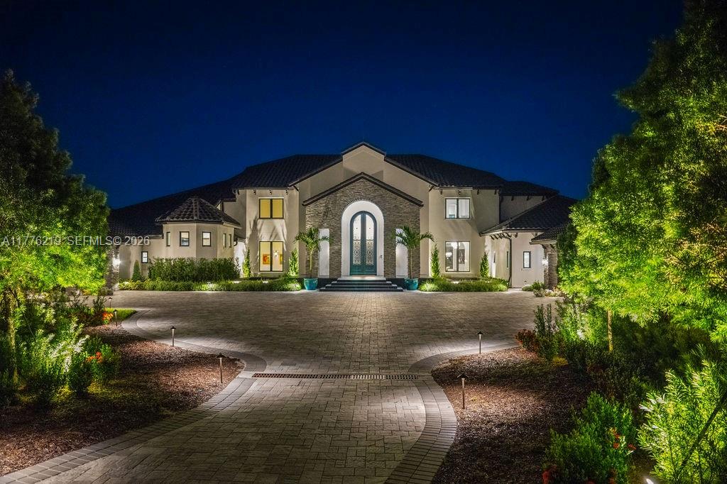 570 Manor Rd, Maitland