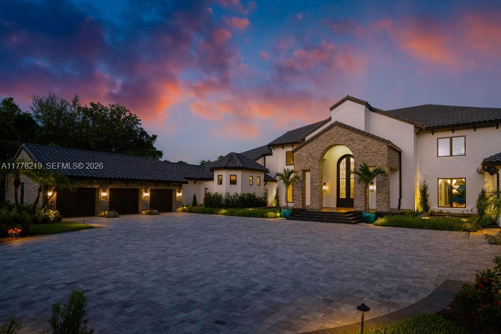 570 Manor Rd, Maitland