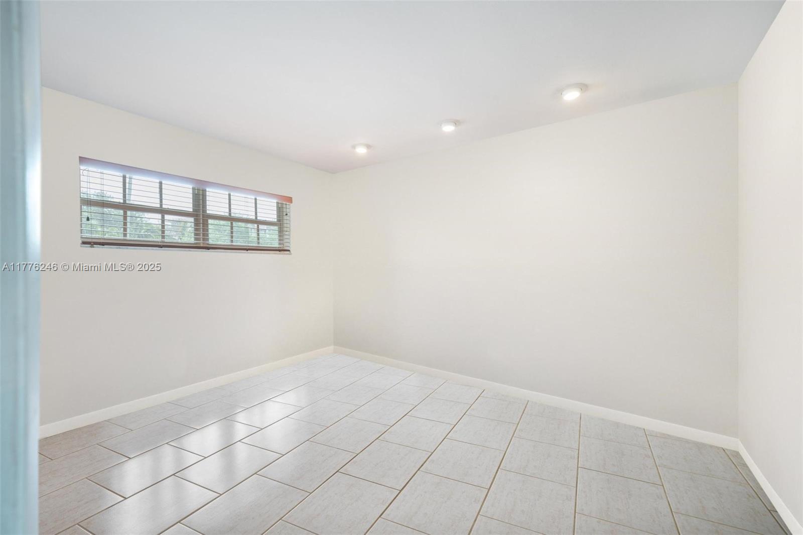 1411 Miller Rd