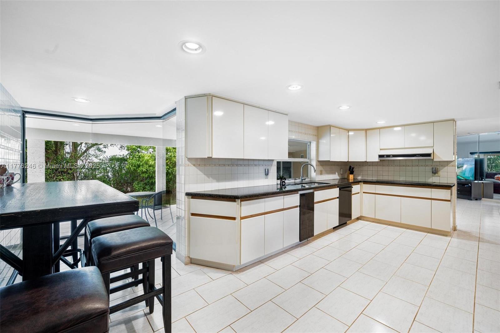 1411 Miller Rd