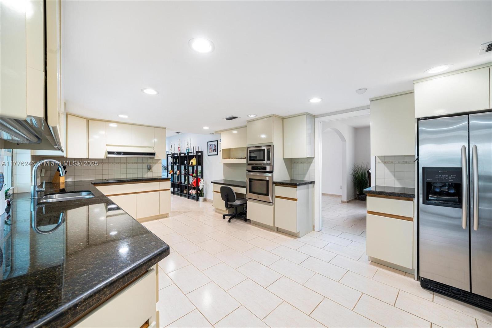 1411 Miller Rd