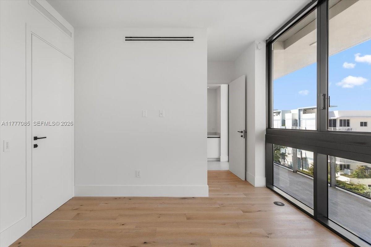 160 Isle Of Venice Dr. Unit: PH2