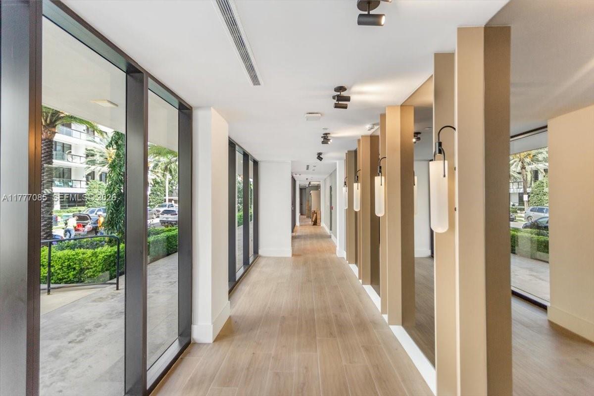 160 Isle Of Venice Dr. Unit: PH2