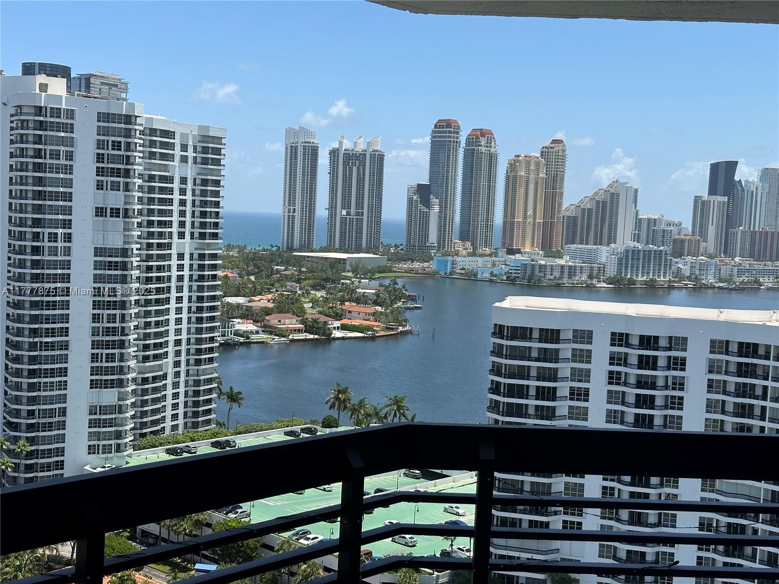 3500 Mystic Pointe Dr # 2507