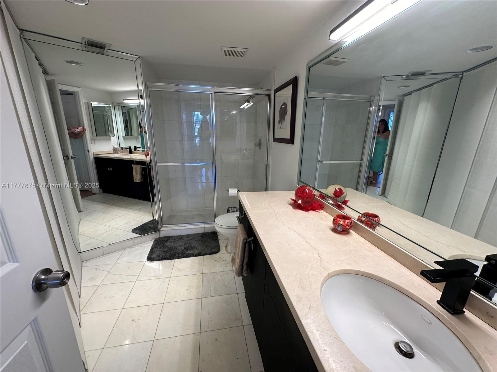 3500 Mystic Pointe Dr # 2507