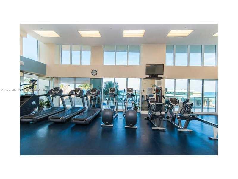 16699 Collins Ave # 2406