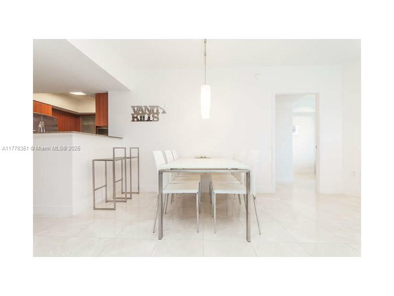 16699 Collins Ave # 2406