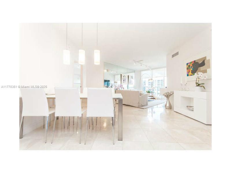 16699 Collins Ave # 2406