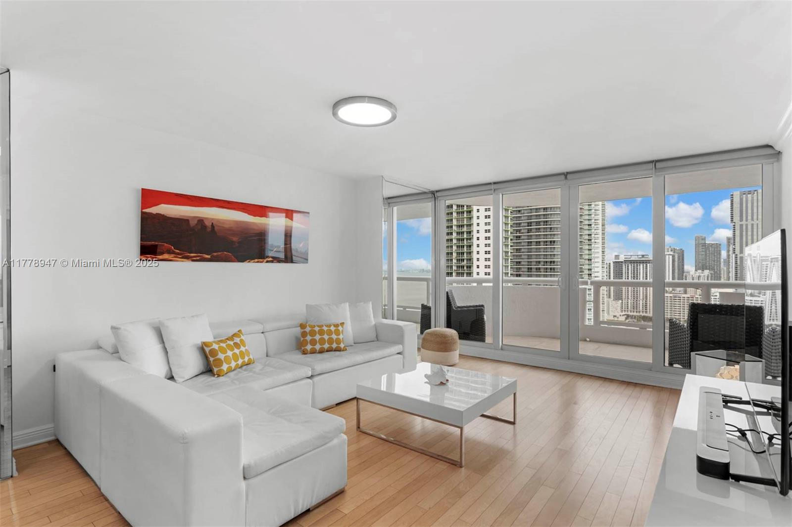 1717 N Bayshore Dr # 3137 Unit: A-3137