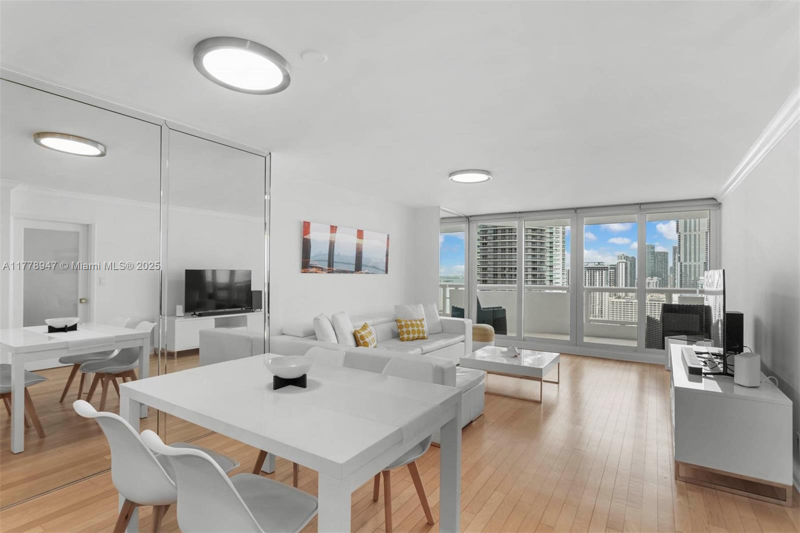 1717 N Bayshore Dr # 3137 Unit: A-3137