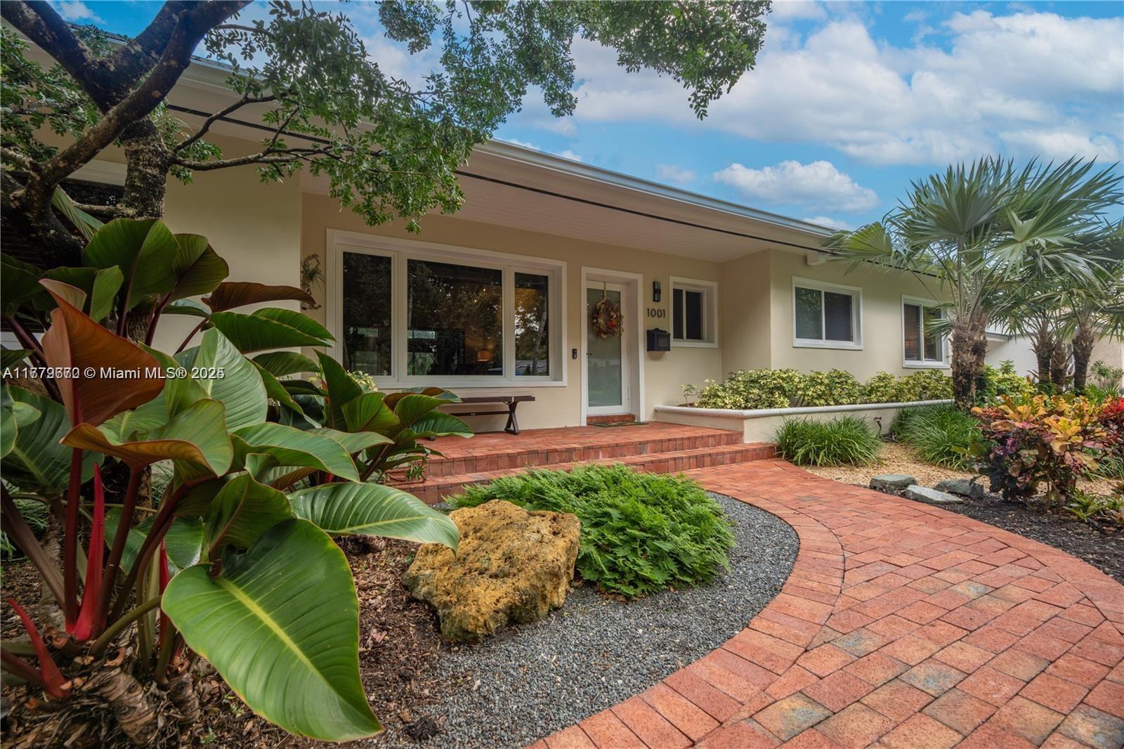 1001 S Alhambra Cir