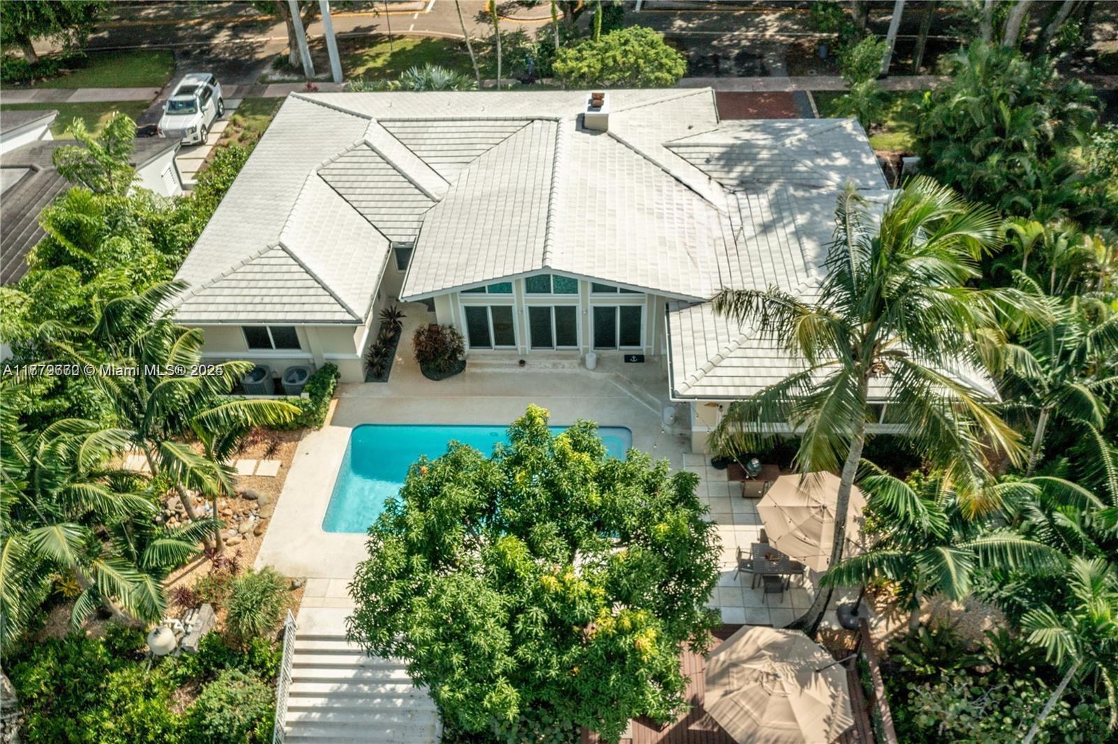 1001 S Alhambra Cir